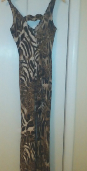 Romper - Picture 2 of 3