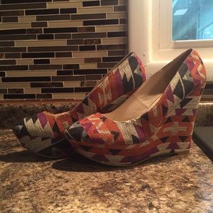 Aztec Print Wedges