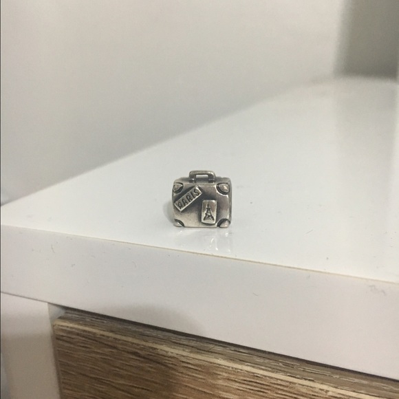 Pandora charm- travel suitcase