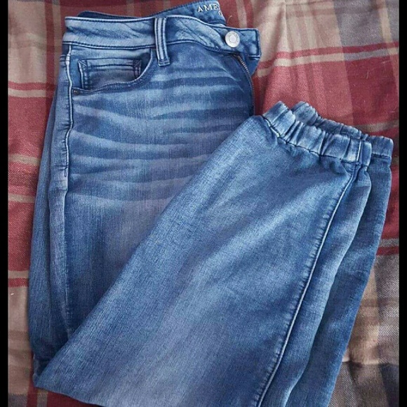 American Eagle Joggers