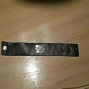 Skull brown leather bracelet