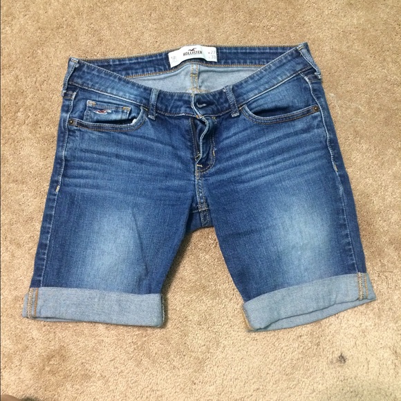 Hollister cut off shorts