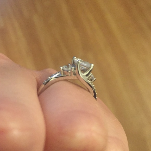 3 Stone Ring - Picture 2 of 4