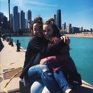 Meet your Posher, Mia