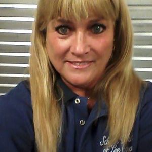 Meet your Posher, Debby