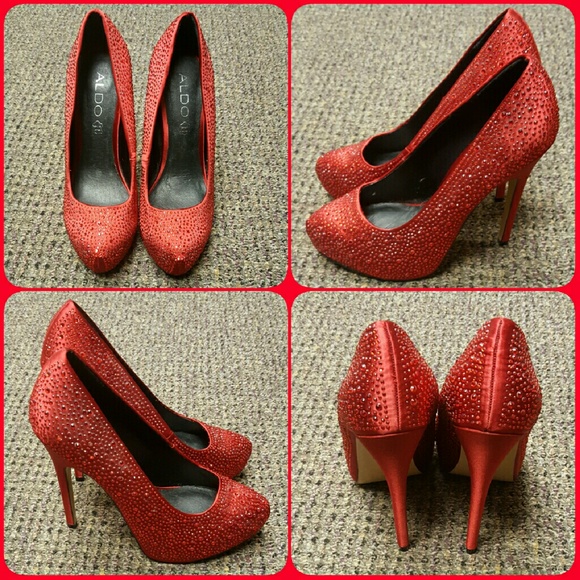 Aldo Red Sparkly Shoe Pump, Size 6.5