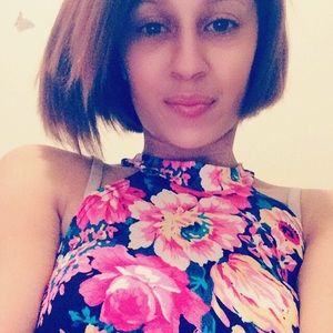 Meet your Posher, Tiara