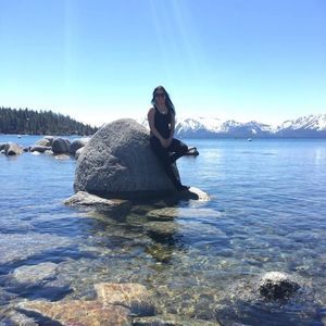 Meet your Posher, Noemi