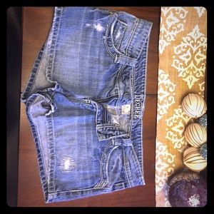 Jean peace shorts