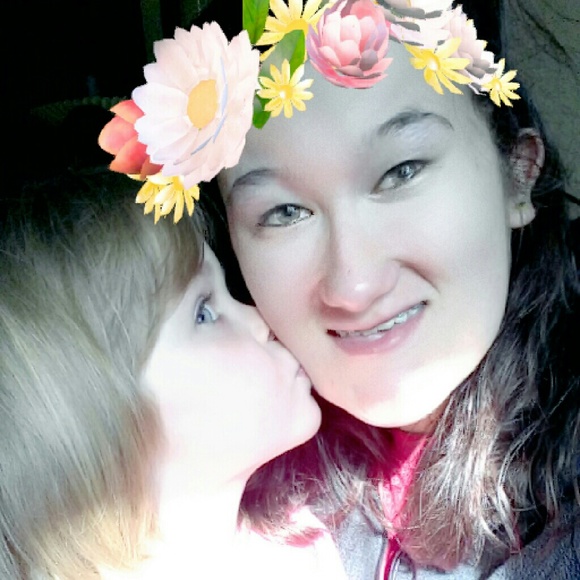 Meet your Posher, Mckenzie - Picture 1 of 1