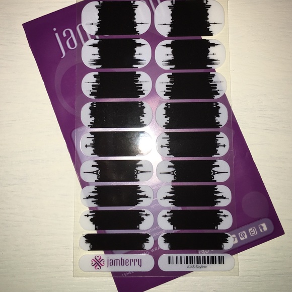 Jamberry Nail Wrap - Skyline