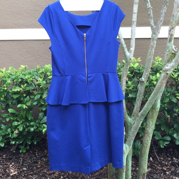 Dress - Picture 2 of 2