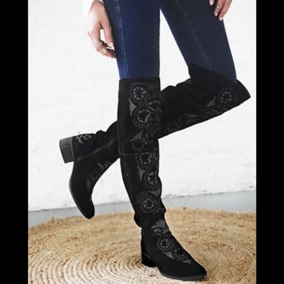 💜bundled FREE PEOPLE RARE High boots - Picture 2 of 4