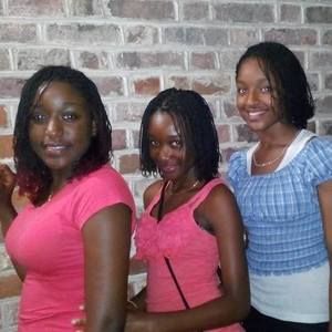 Meet your Posher, Sym