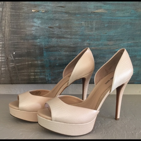 Gianni Bini Size 8.