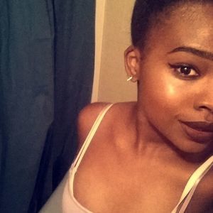 Meet your Posher, Janay