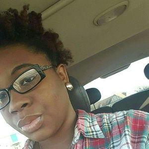 Meet your Posher, Dajah