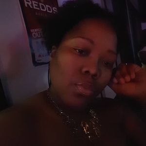 Meet your Posher, Demitria