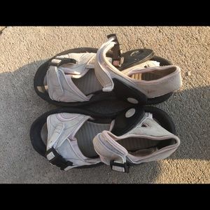 Junior golf sandals