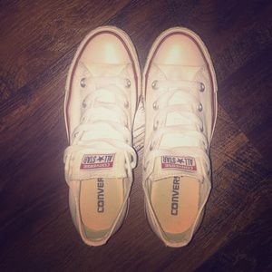 White converse size 6