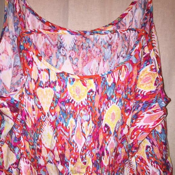 Patterned Summer Top - Picture 4 of 4