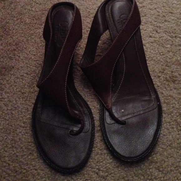 sandal heals ¿