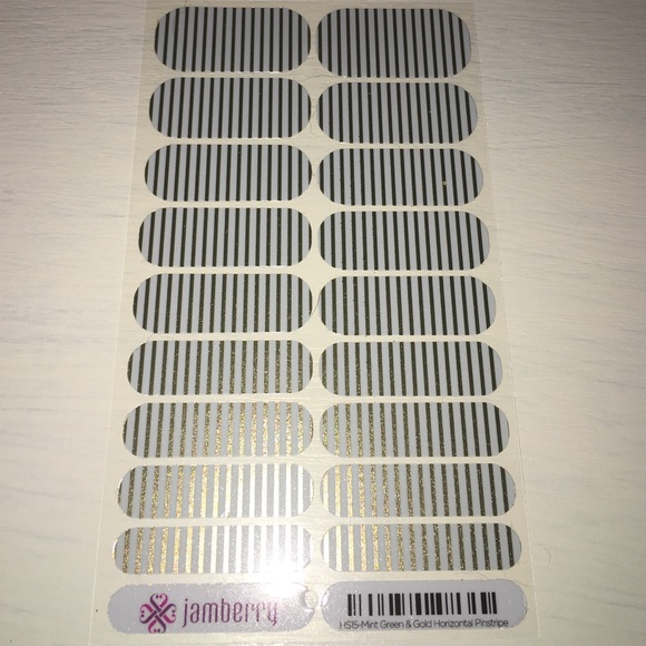 Jamberry Nail Wrap - White & Gold Pinstripe
