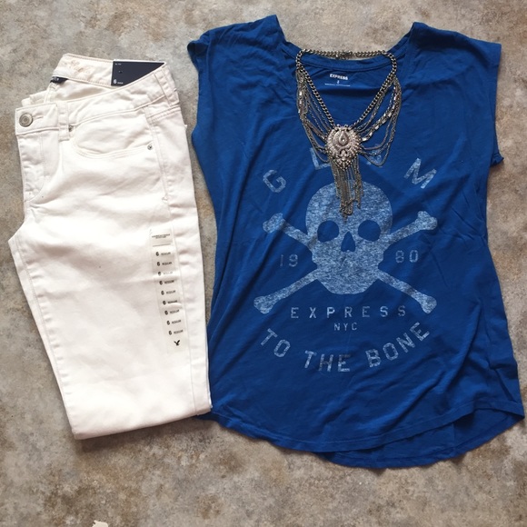 American Eagle // White jeans