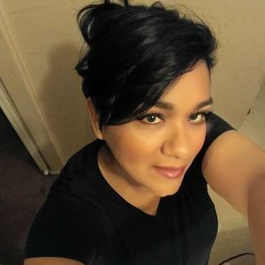 Meet your Posher, Isabel