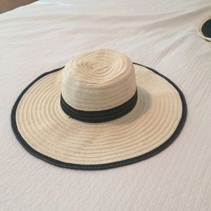 Wide brim hat from Saks Fifth Blue Collection
