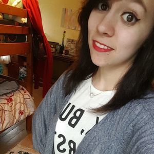 Meet your Posher, Danielle