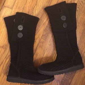 Black Bailey Button Uggs