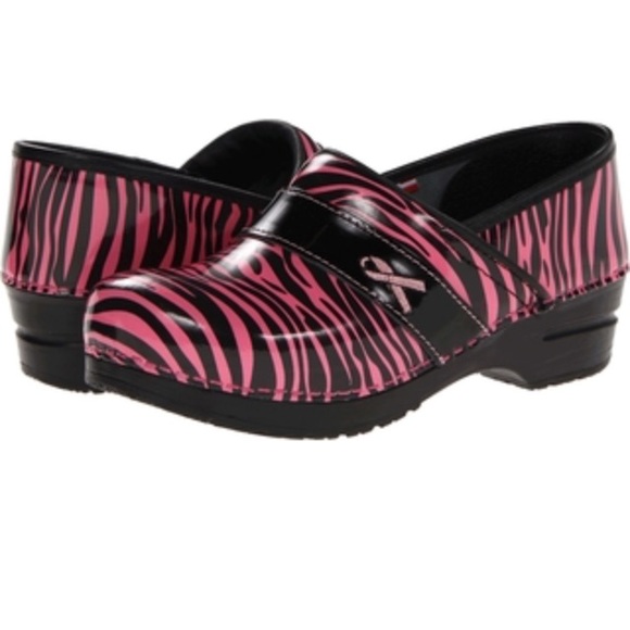 Sanita Signature Liv Pink Zebra Nursing Clog