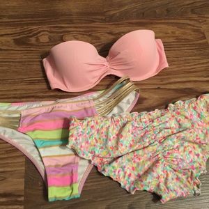 Striped bikini bottoms 💕😎