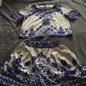 Blue and white matching floral set