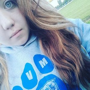 Meet your Posher, Alleta