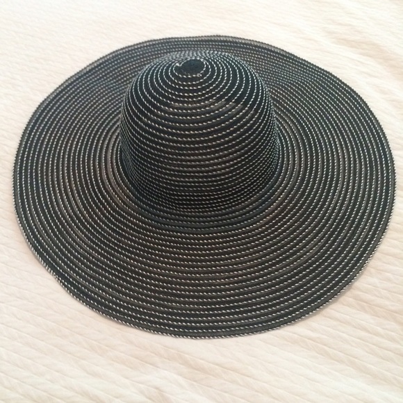 Lida Wide Brim Hat