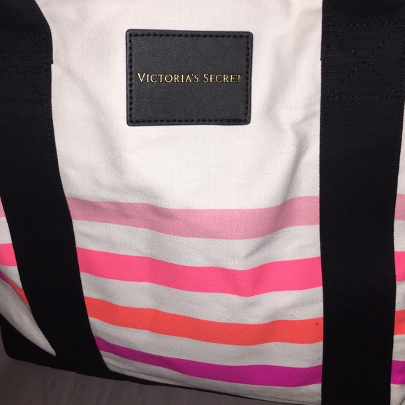 VS 2016 Summer Tote - Picture 2 of 2