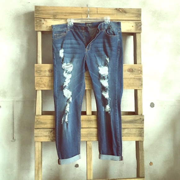 NWT F21 + distressed denim size 14