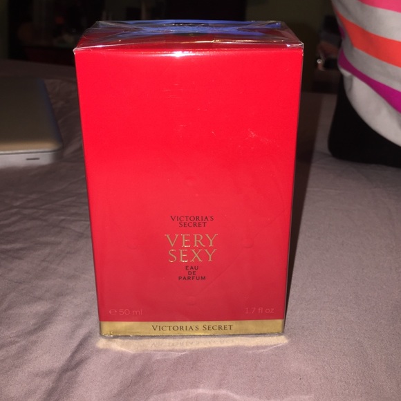 VS "Very Sexy" Perfume