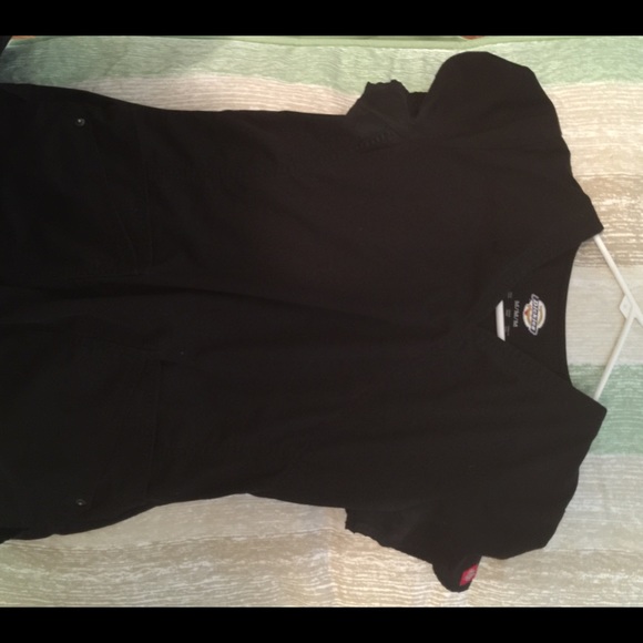 Black Dickies scrub top!
