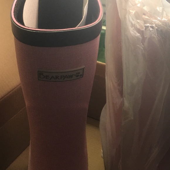 💋SOLD💋Bearpaw Pink Peggy Boots💋SOLD💋 - Picture 4 of 4