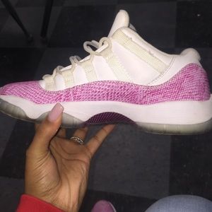 Pink 11's