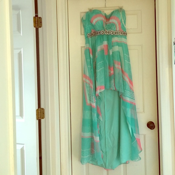 Beautiful Aqua high low dress 🎀