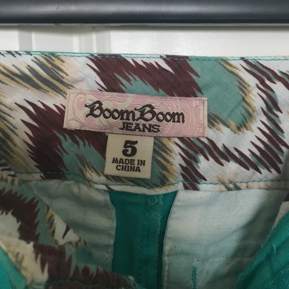 Shorts - Picture 3 of 3