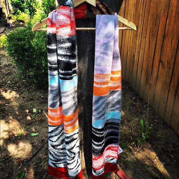 NWT M Missoni knit scarf