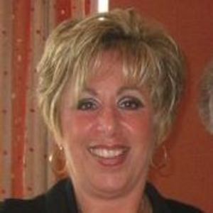 Meet your Posher, Leslie