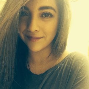 Meet your Posher, Cayla