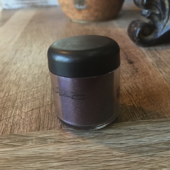 Hold for jwtrouble deep purple pigment