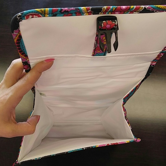 βSOLDβ Vera Bradley Parisian Paisley Lunch Sack - Picture 4 of 4